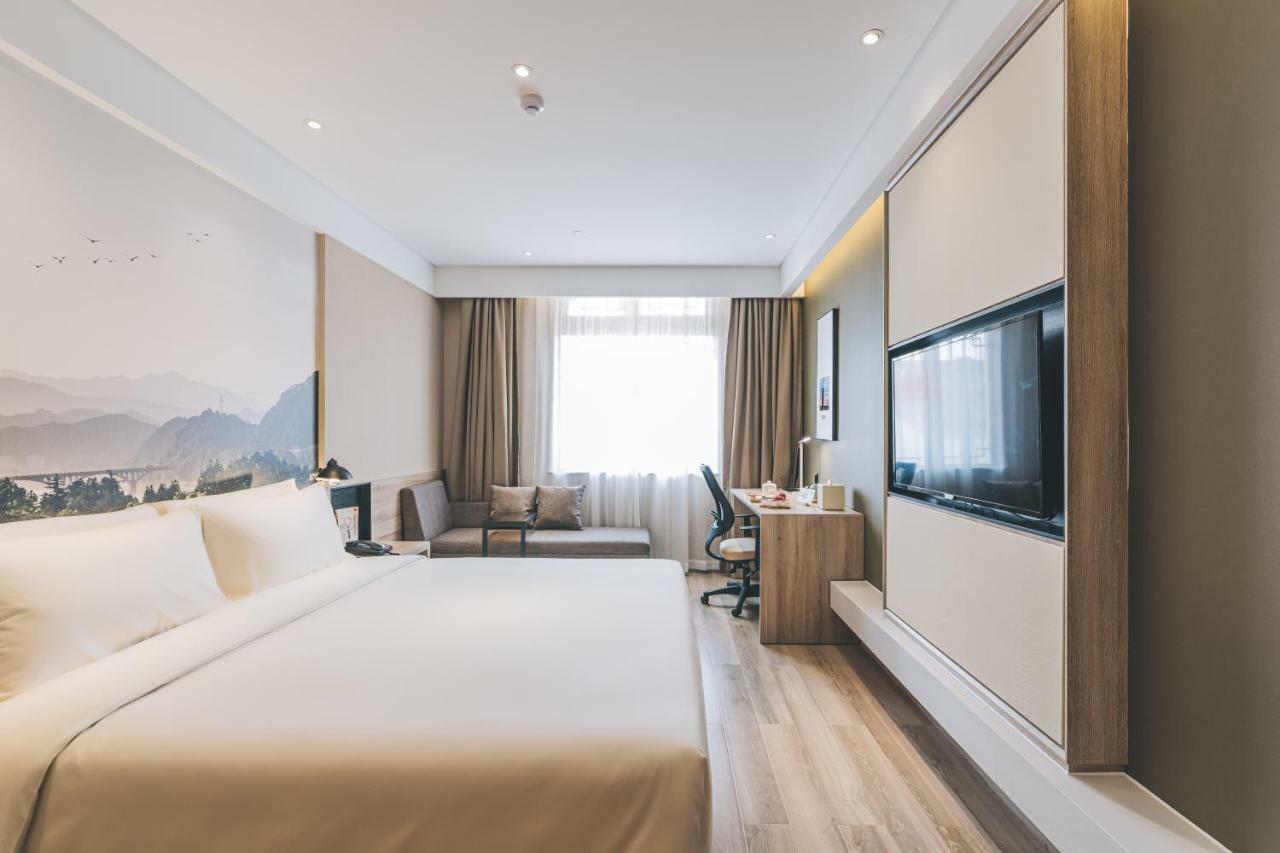 Atour Hotel Haining Leather City South Gate Exteriör bild