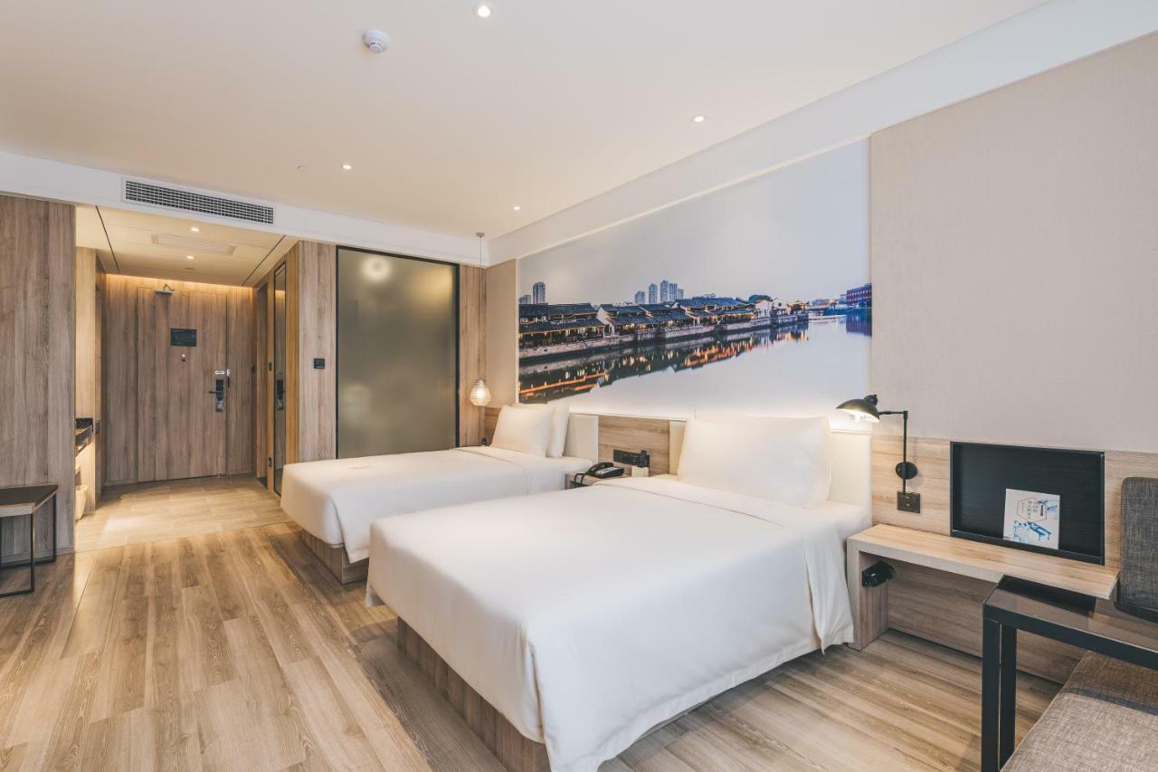 Atour Hotel Haining Leather City South Gate Exteriör bild